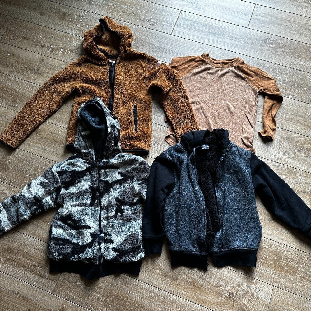 Bundle of 4 Boys Tops/(2)Reversible Zip-Up Hoodies,(1) Fuzzy Camel Hoodie,jersey